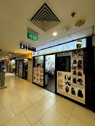 Lucky Plaza (D9), Shop House #565754021